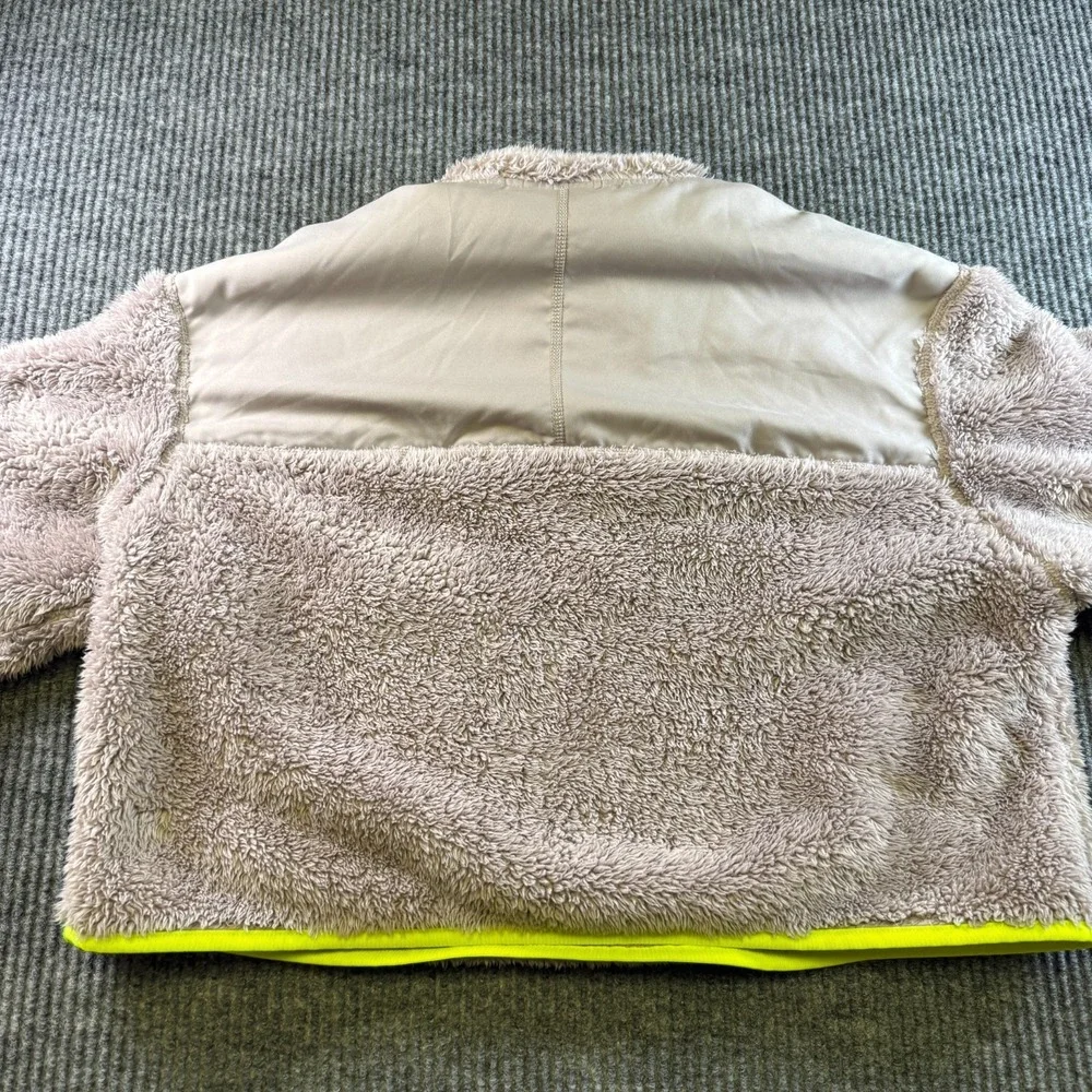 Nike Sportswear Sherpa Fleece Half Zip Pullover Womens Medium Beige Neon
